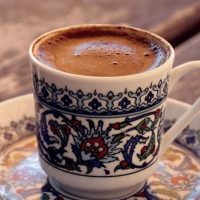 На илл. с сайта турецкого иновещания «Голос Турции» - турецкий кофе.